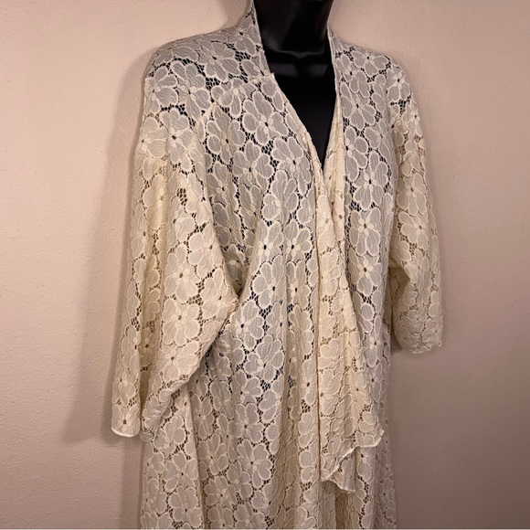 LARGE LULAROE SIMPLY COMFORTABLE CREAM LACE SHRUG OPEN FRONT STRETCH NEUTRAL - Picture 7 of 11